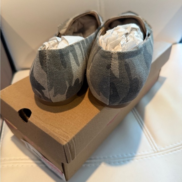 Sugar Amore Canvas Camouflage Loafers 8.5 New - Picture 4 of 7